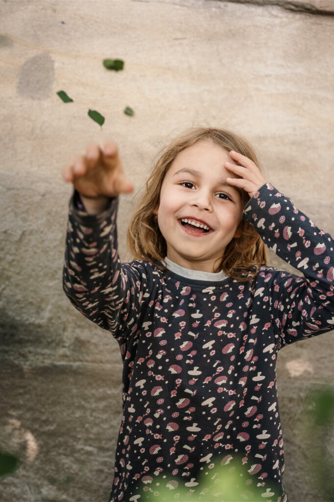 Portraitfoto eines Kindes in der Kindergartenfotografie